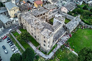 <span class="mw-page-title-main">Issogne Castle</span> Castle in Issogne, in lower Aosta Valley