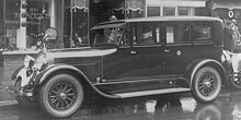 1927-28 Lincoln L-series limousine 1924 Lincoln Limousine.jpg