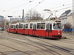 Die Wiener Straßenbahnwagen der Type E2 basieren auf dem DÜWAG-Typ Mannheim