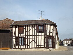 Skyline of Hampigny