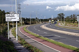 <span class="mw-page-title-main">Regional road (Ireland)</span> Class of road in Ireland