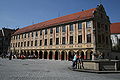 Der Memminger Marktplatz mit Blick auf das Steuerhaus im Frühling