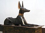 Statue du dieu chacal Anubis