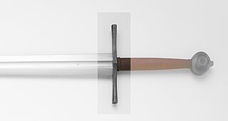 <span class="mw-page-title-main">Crossguard</span> Type of sword guard made of two quillons