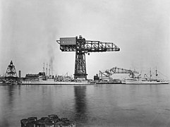 Hammerhead crane, 1923