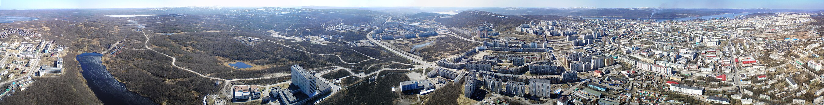 Panorámakép a városról és környékéről