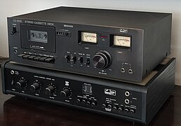 Amplificatore Augusta Audio Control Center 340 con lettore cassette CD 8010 fine anni '70.jpg