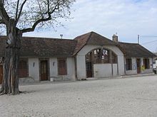 Balloy mairie.jpg