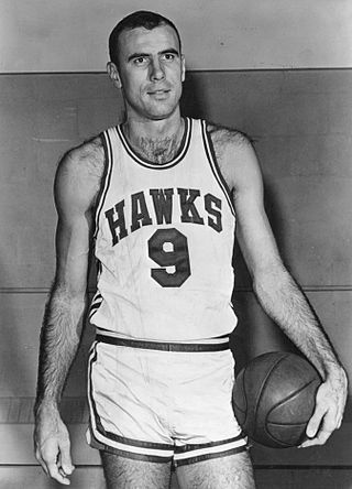 <span class="mw-page-title-main">Bob Pettit</span> American former basketball player and coach (born 1932)