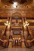 Milieu du grand escalier