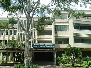 <span class="mw-page-title-main">Institute of Business Administration, University of Dhaka</span> Business school under University of Dhaka, Bangladesh