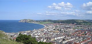 <span class="mw-page-title-main">Llandudno</span> Seaside town and community in Wales