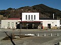 Station building before renovation, February 2006