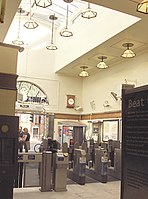 Stamford Brook tube station interior (September 2006)