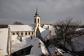 Szentendrei panoráma, középen a Blagovestenszka görögkeleti templommal