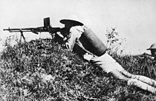 A Chinese soldier with a ZB vz.26 light machine gun. Battle of Changsha.jpg