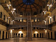 Kilmainham Gaol, a prisión onde foron recluídos os arrestados polo Alzamento.