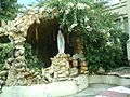 Fatima Grotto fl-Iskola Santa Tereża (Gruta de Fátima en el Colegio Santa Teresa), El Banco, Magdalena