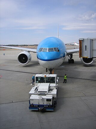 <span class="mw-page-title-main">Pushback (aviation)</span> Removal of an aircraft from an airport gate by external power