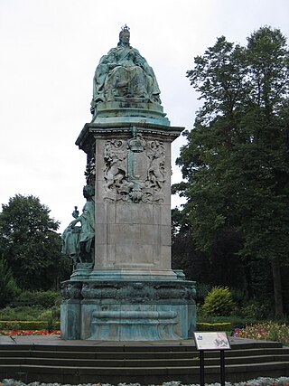 <span class="mw-page-title-main">Memorial to Queen Victoria, Leeds</span> Public sculpture by George Frampton