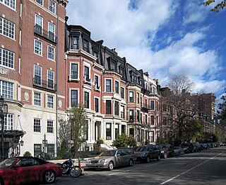 <span class="mw-page-title-main">Commonwealth Avenue (Boston)</span> Major street in Boston & Newton, Massachusetts