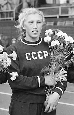 Galina Zybina Helsingin olympialaisissa 1952.