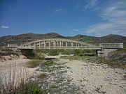 Pont d’Henrious et le cassis qui était fréquemment engravé.