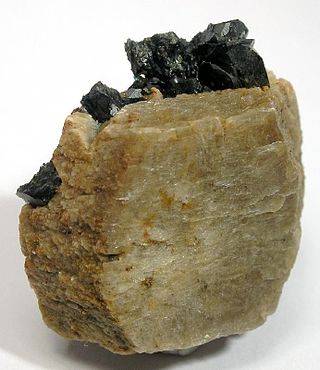 <span class="mw-page-title-main">Whiteite</span>