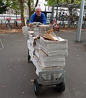 Delivering the Evening Standard to Euston Station, September 2022