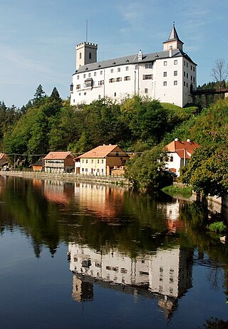 <span class="mw-page-title-main">Rožmberk Castle</span> Castle in the Czech Republic