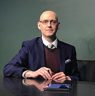 <span class="mw-page-title-main">Brad Meltzer</span> American novelist (born 1970)