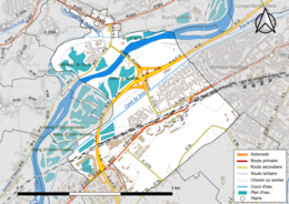 Carte en couleur présentant le réseau hydrographique de la commune