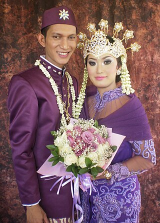 <span class="mw-page-title-main">Sundanese people</span> Ethnic group from Indonesia