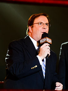 Announcer Kevin Kelly.jpg