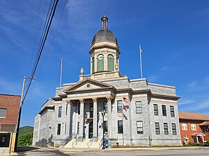 Cherokee County Courthouse (Cherokee County, North Carolina).jpg