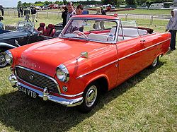 Ford Consul II ar paceļamo jumtu, datums nezināms