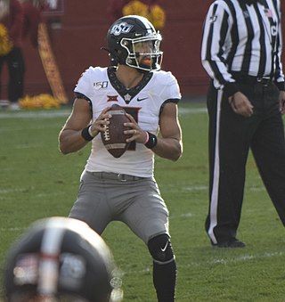 <span class="mw-page-title-main">Spencer Sanders</span> American football player (born 1999)