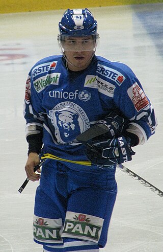 <span class="mw-page-title-main">Wacey Rabbit</span> Ice hockey player