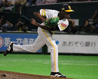 <span class="mw-page-title-main">Liván Moinelo</span> Cuban baseball player