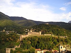 Три замки Беллінцони
