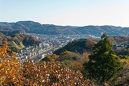 Zushi gezien vanaf de Hosshō-ji