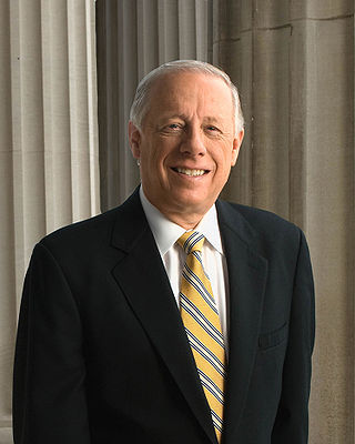 <span class="mw-page-title-main">Phil Bredesen</span> Governor of Tennessee from 2003 to 2011