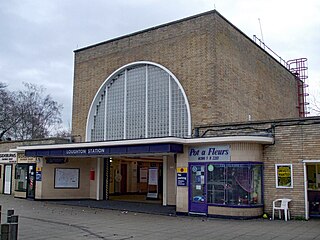 <span class="mw-page-title-main">Loughton tube station</span> London Underground station