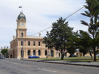 <span class="mw-page-title-main">Moonta, South Australia</span> Town in South Australia