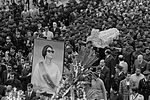 Thumbnail for File:Umm Kulthum funeral.jpg