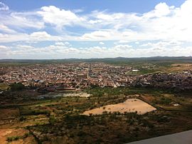 Santa Cruz vista do Santuário de Santa Rita de Cássia.