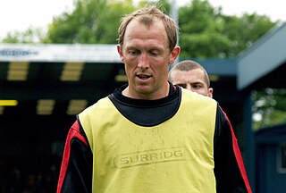 <span class="mw-page-title-main">Andy Morrell</span> English football player and manager