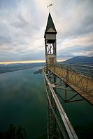 Hammetschwand Elevator overlooking Lake Lucerne. Author: Gindegg.