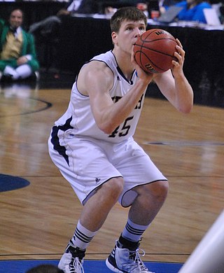 <span class="mw-page-title-main">Jack Cooley</span> American basketball player