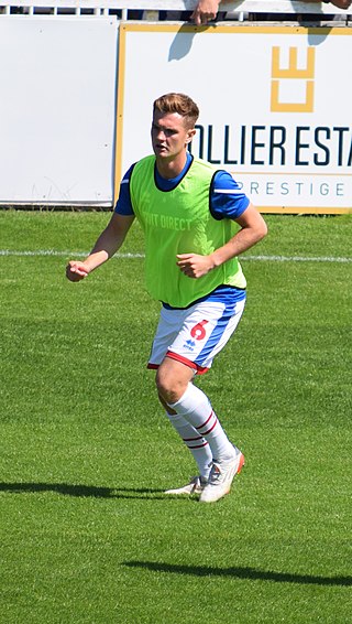 <span class="mw-page-title-main">Mark Shelton (footballer)</span> English footballer